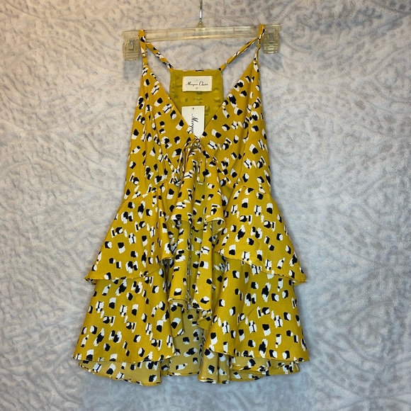 morgan claire Tops - Morgan Claire High To Low Flowy Top